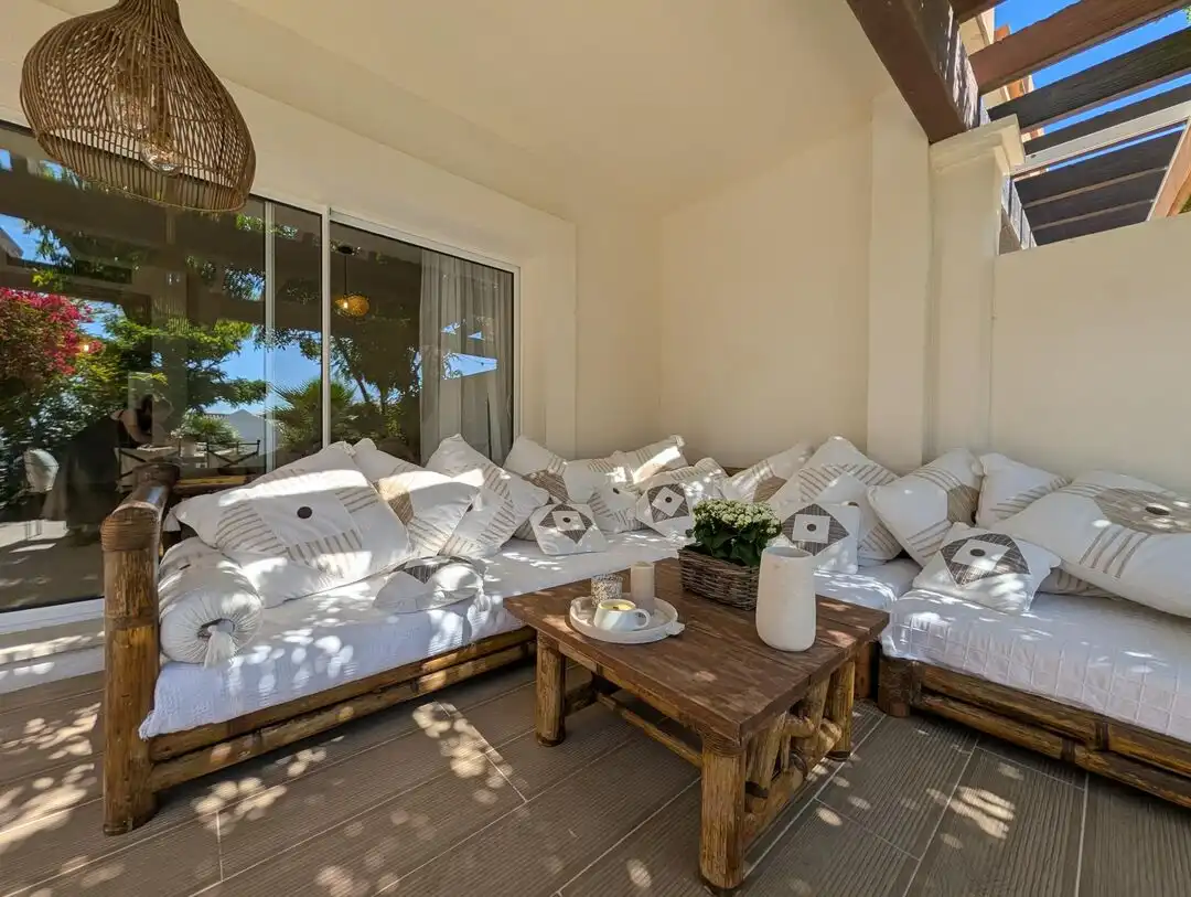Terraza de Casa o chalet en venta en La Alcaidesa con Aire acondicionado, Calefacción y Jardín privado