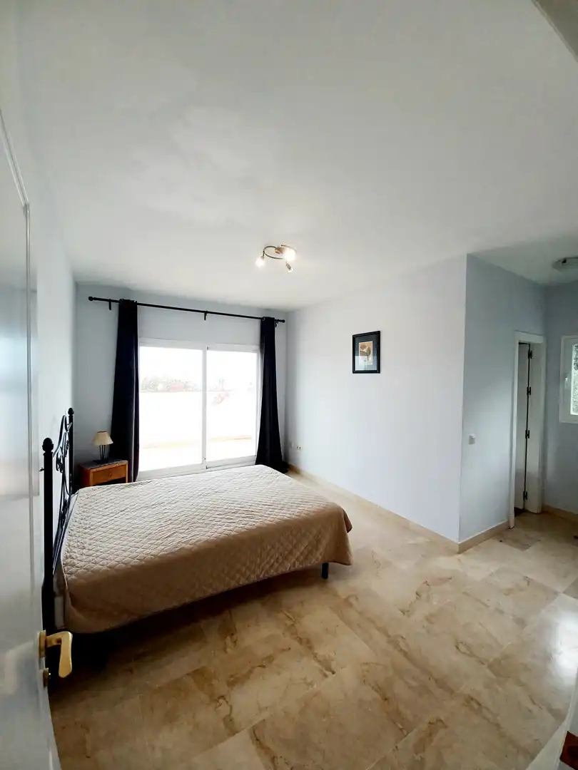 Maison avec terrasse à vendre à La Alcaidesa, imagen 23