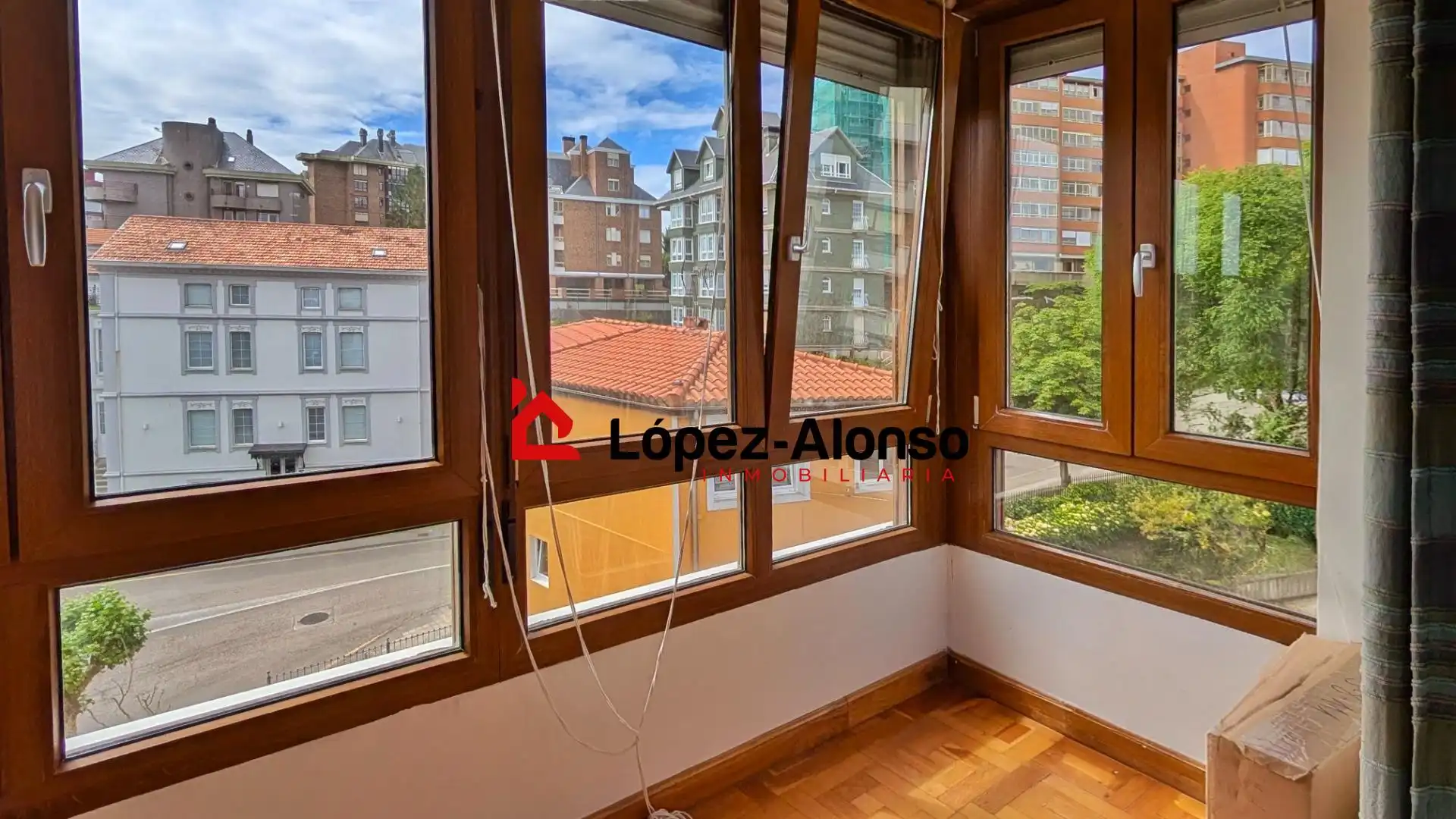 Balcony of Flat for sale in Santander  with Heating and Storage room