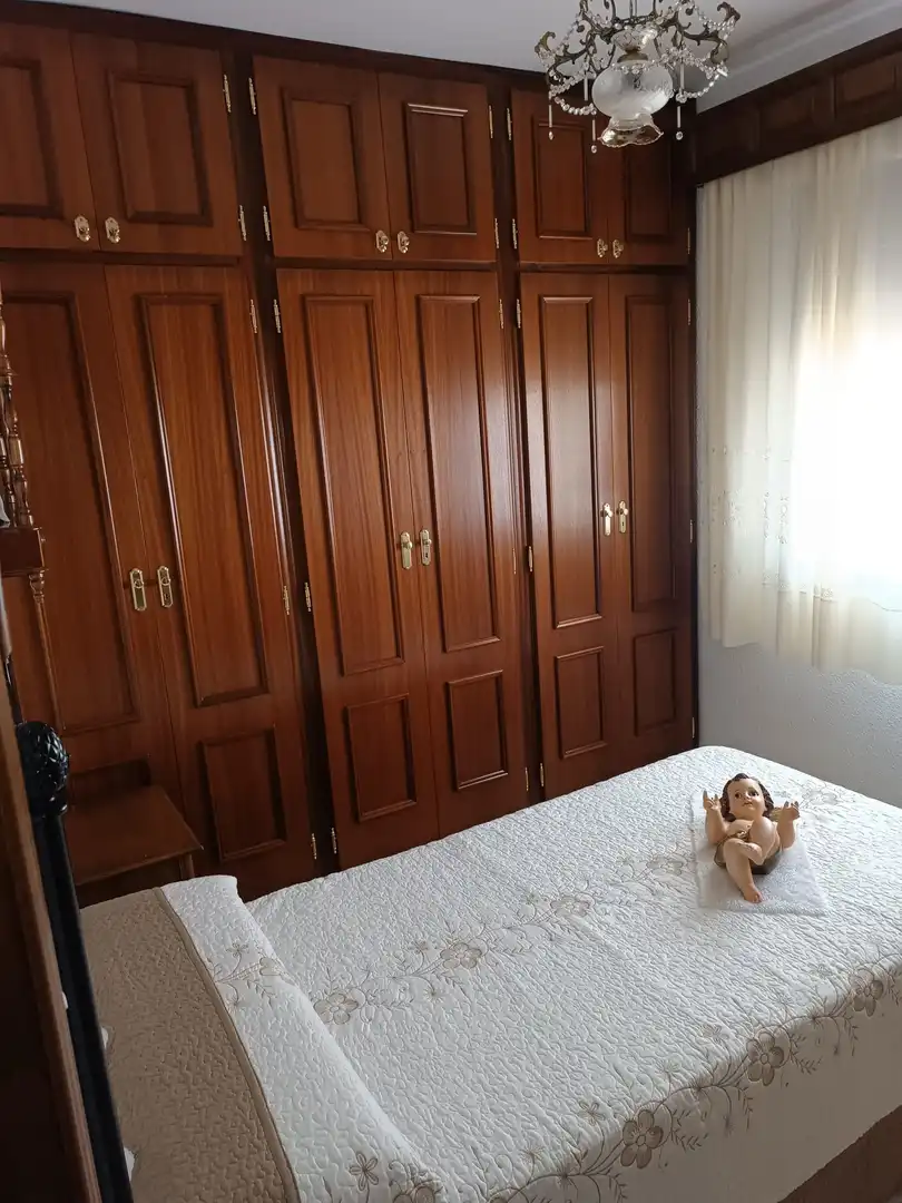 Dormitori de Casa adosada en venda en Villaviciosa de Córdoba amb Moblat