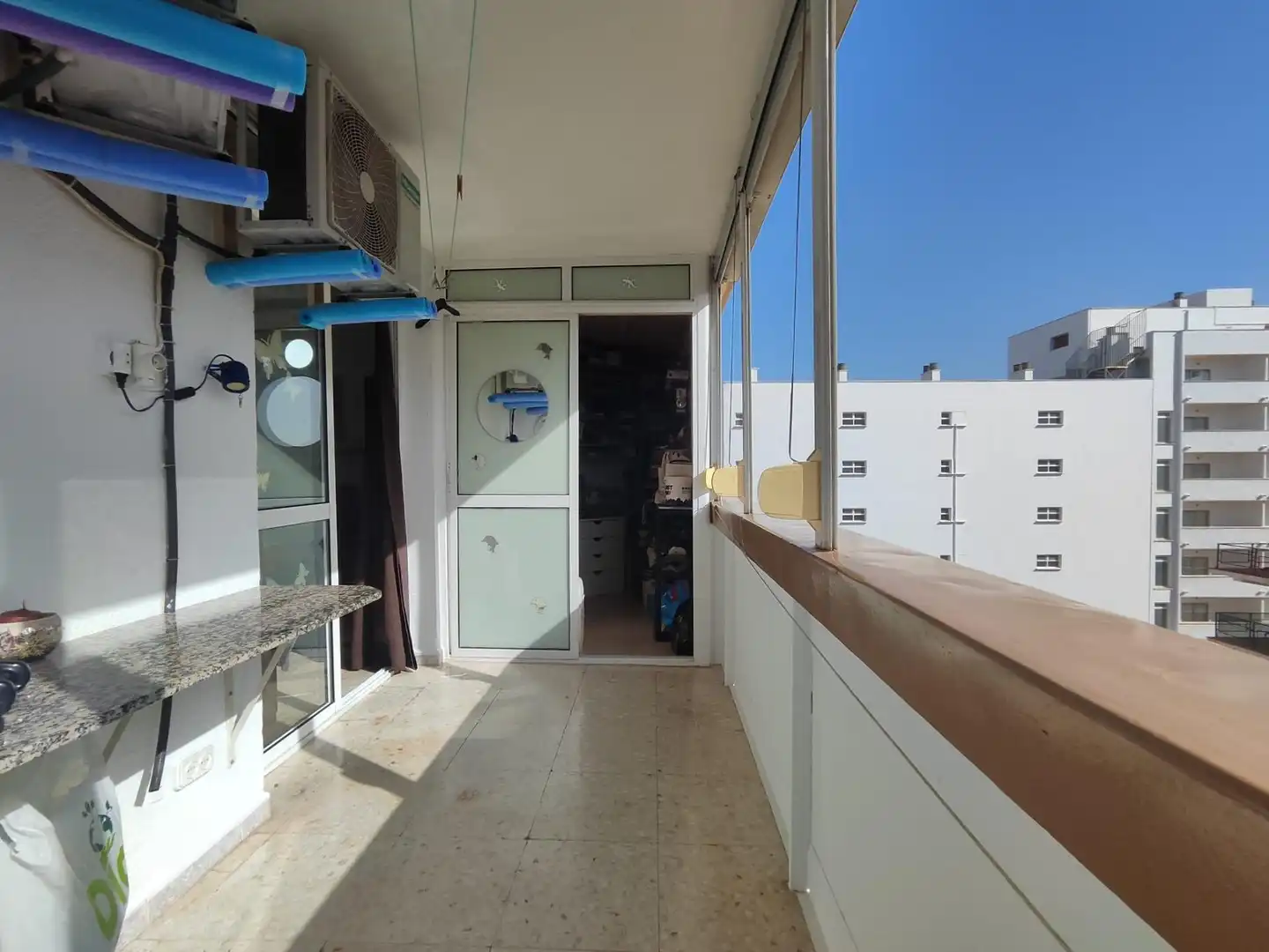Terrasse von Wohnung zum Verkauf in Torremolinos mit Klimaanlage, Privatgarten und Terrasse