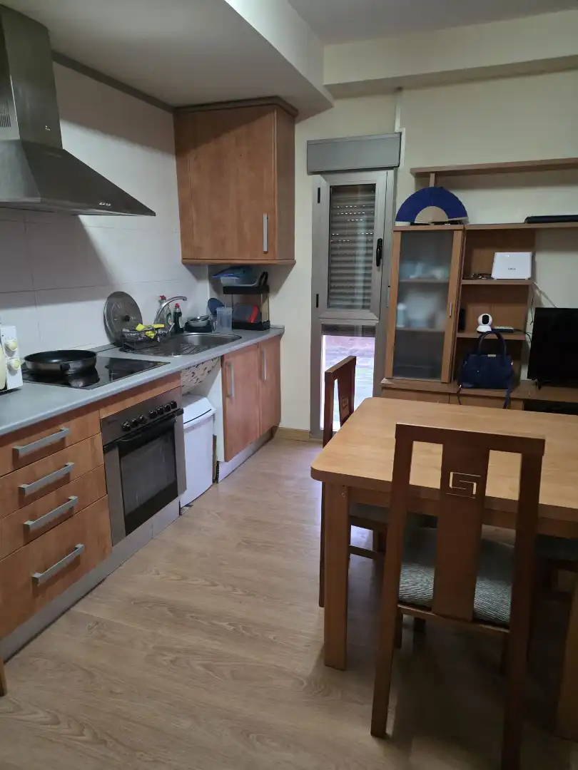 Cocina de Apartamento en venta en Ciudad Real con Aire acondicionado, Trastero y Amueblado