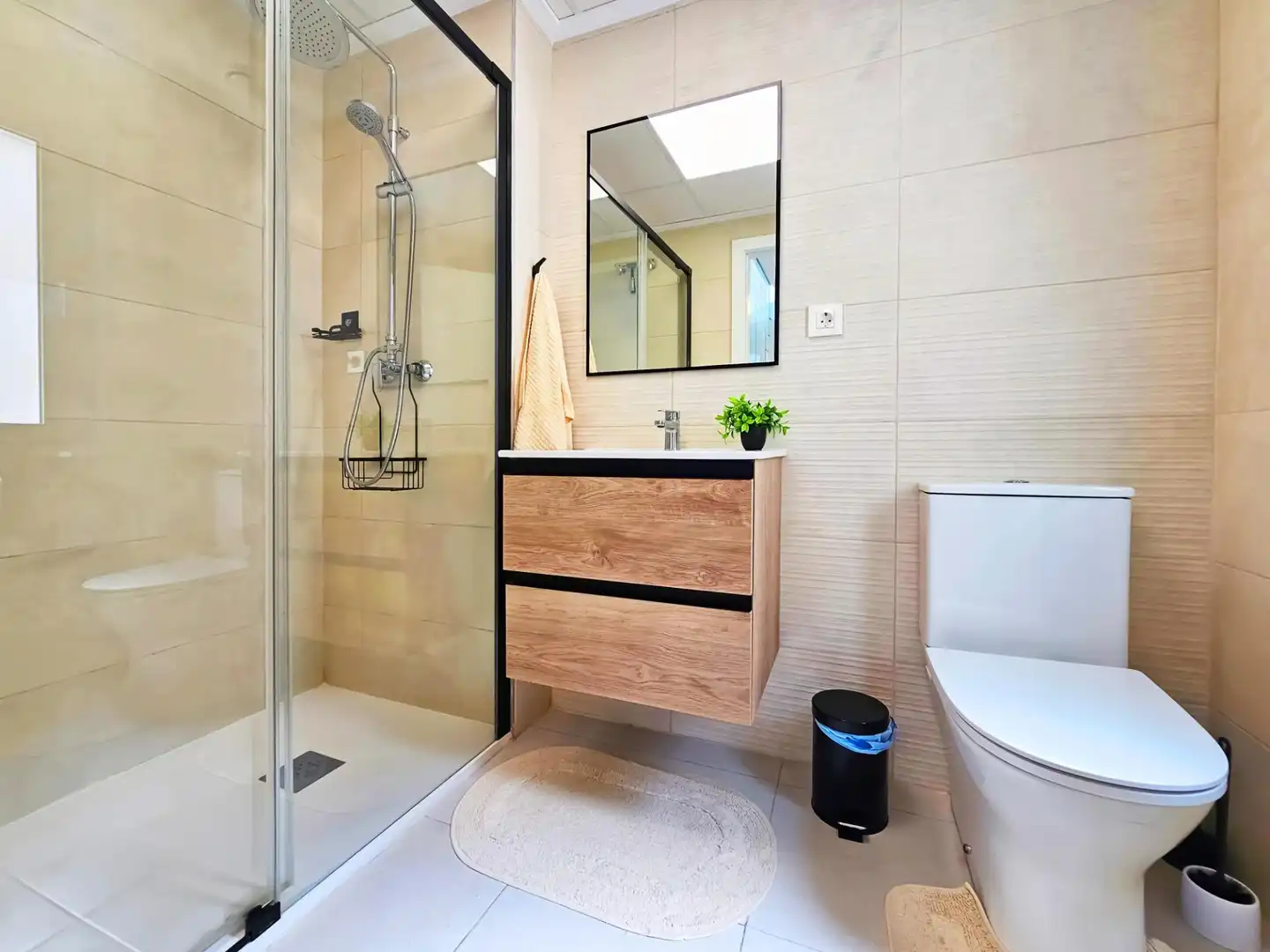 Bathroom of Houses for rent in Santa Pola  with Air Conditioner, Heating and Private garden