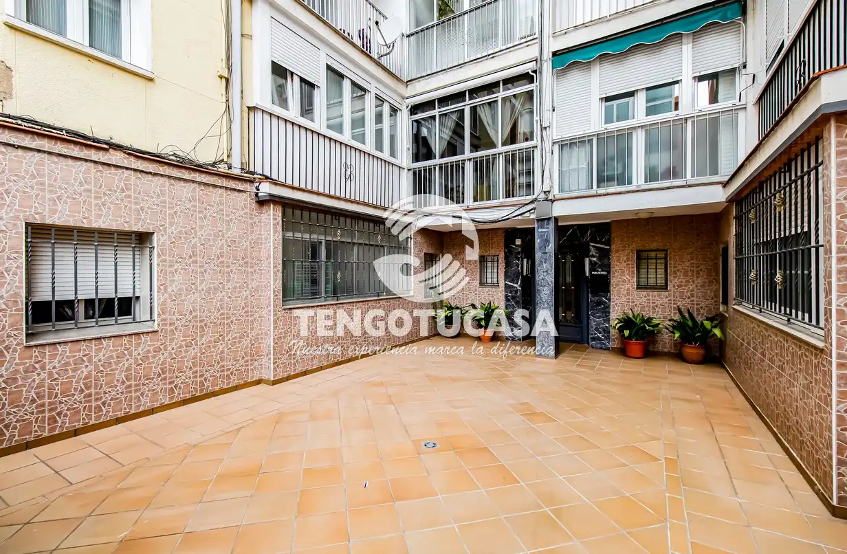 Vista exterior de Piso en venta en Madrid con Aire acondicionado, Calefacción y Amueblado