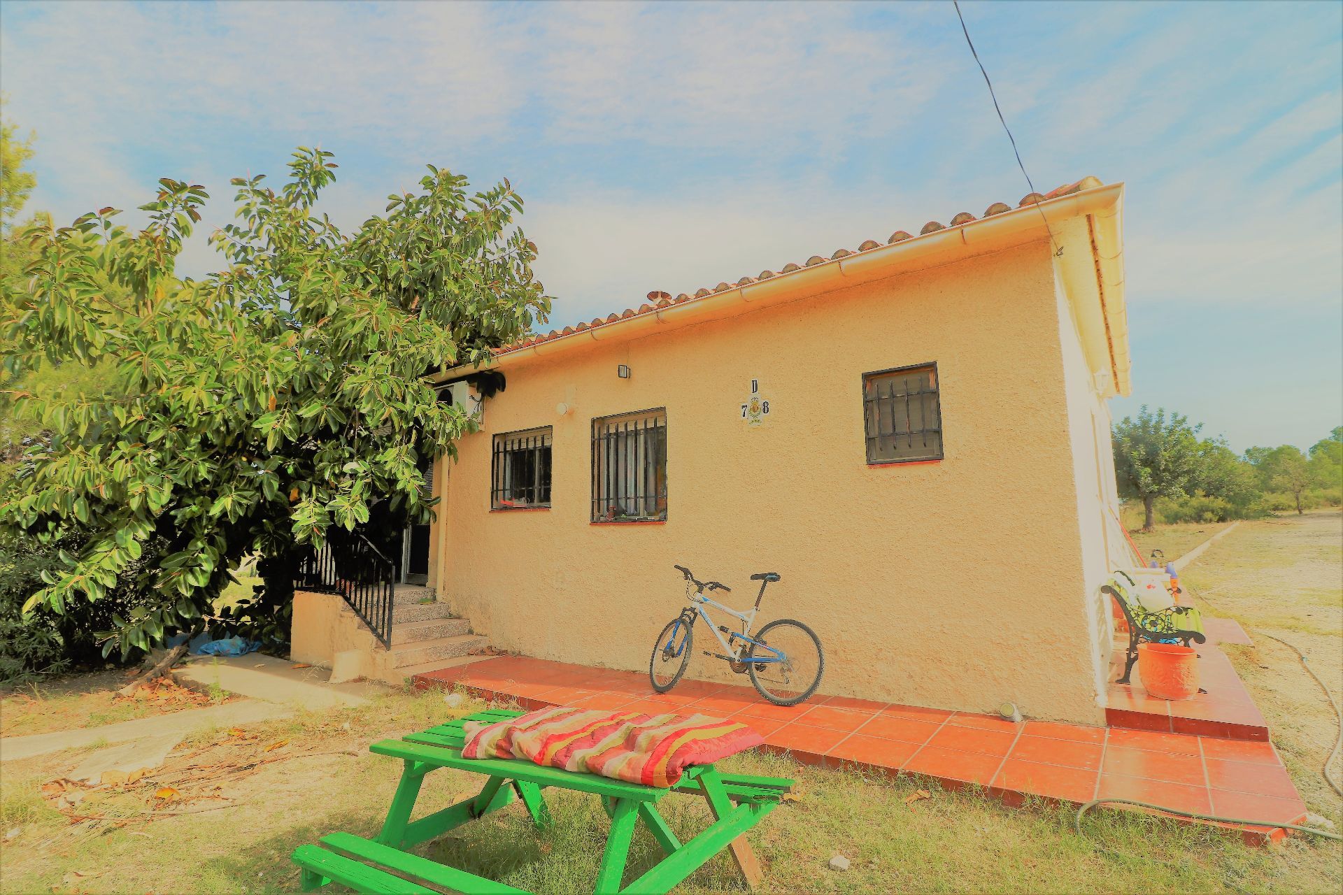 Vista exterior de Casa o xalet en venda en Pedralba amb Aire condicionat, Calefacció i Jardí privat