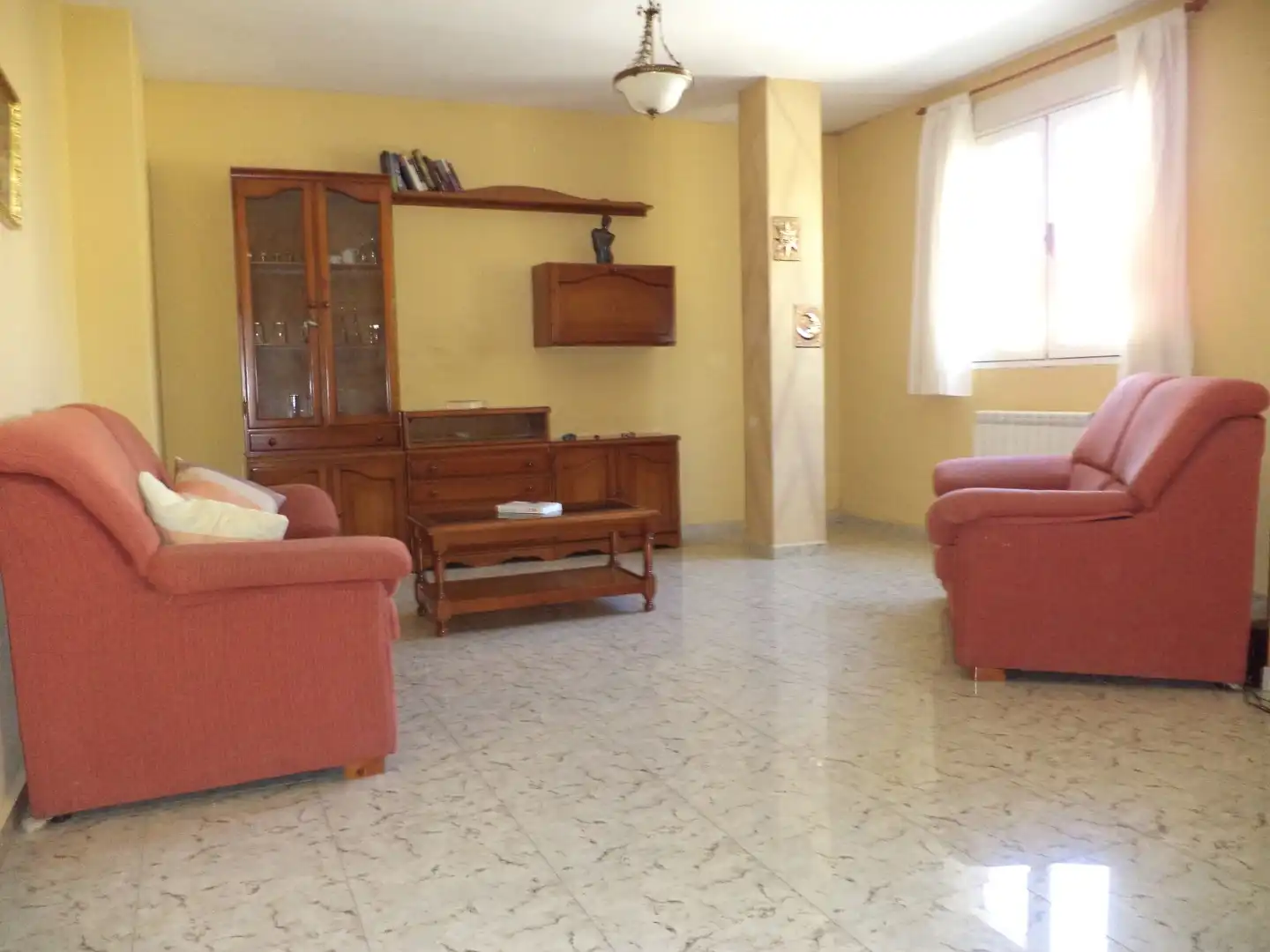 Flat to rent in plaza tejares 12