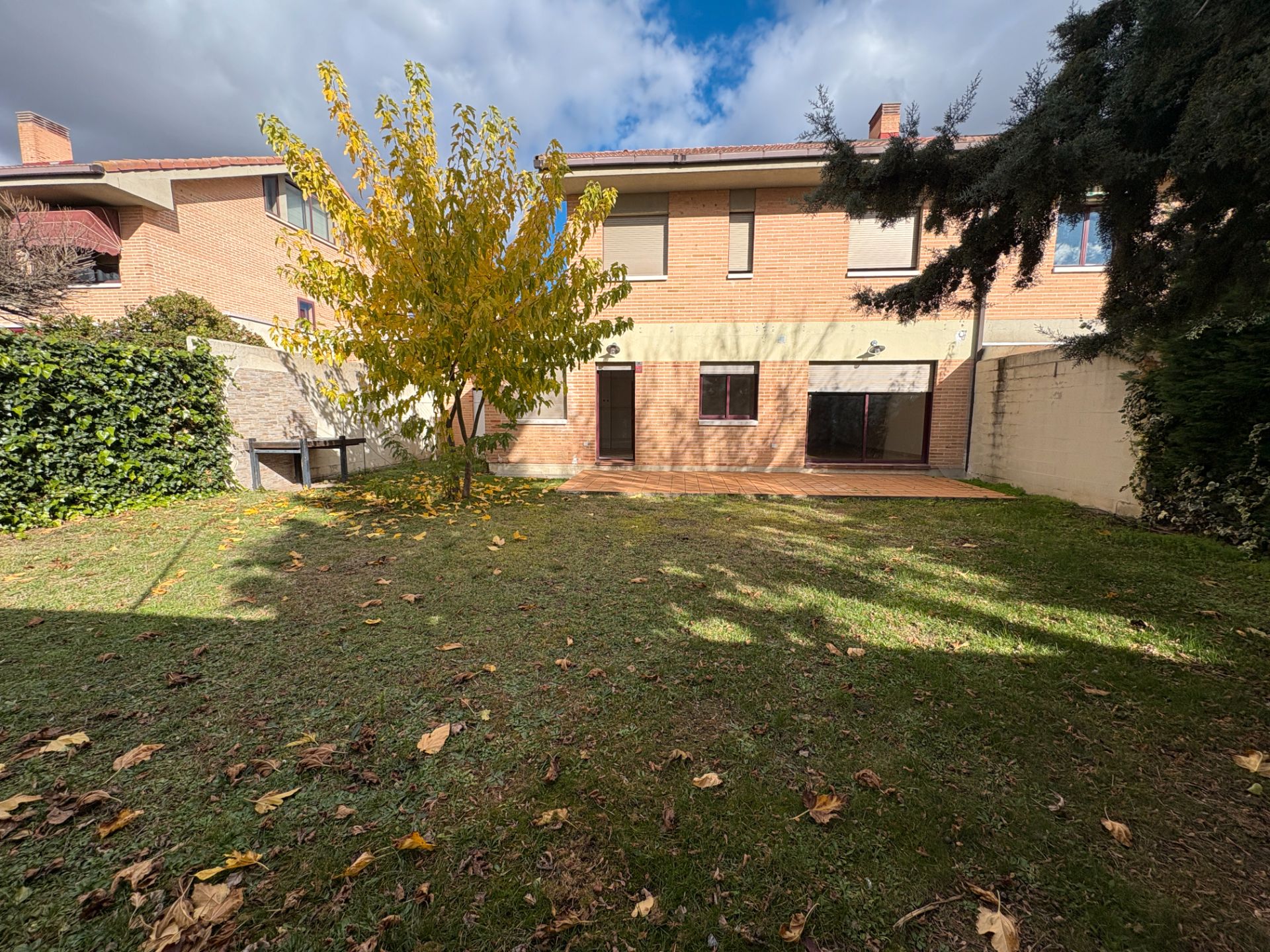 Jardín de Casa adosada en venta en Valladolid Capital con Calefacción, Jardín privado y Parquet