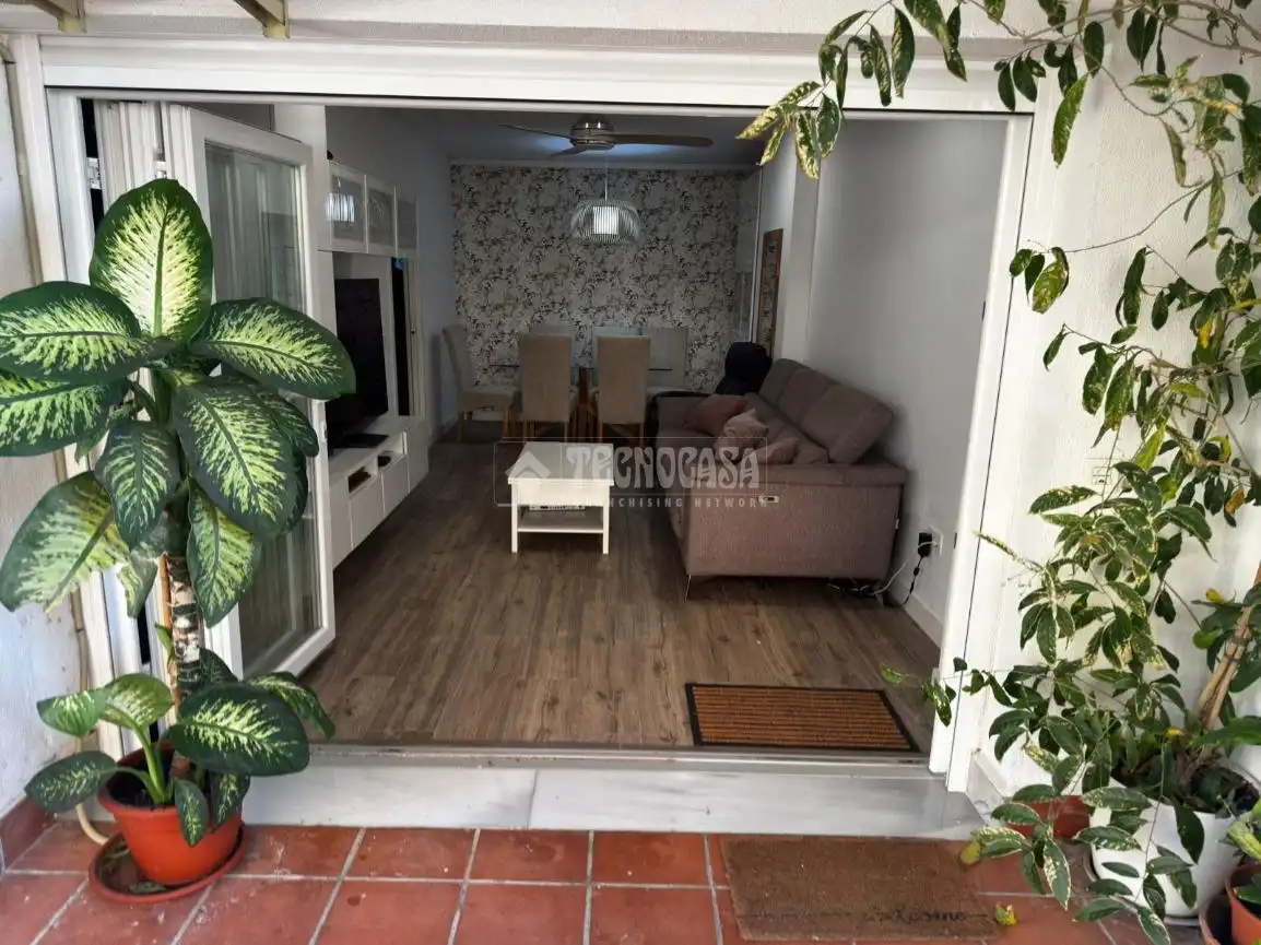 Wohnzimmer von Wohnung zum Verkauf in Cádiz mit Privatgarten und Terrasse