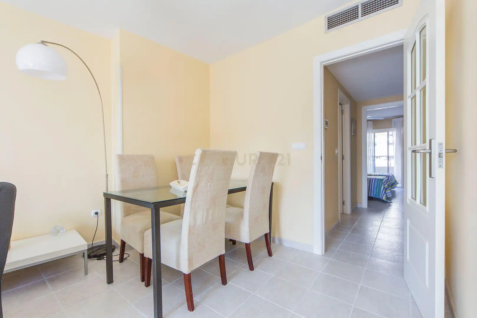 Menjador de Apartament en venda en Calpe / Calp amb Aire condicionat, Balcó i Piscina comunitària