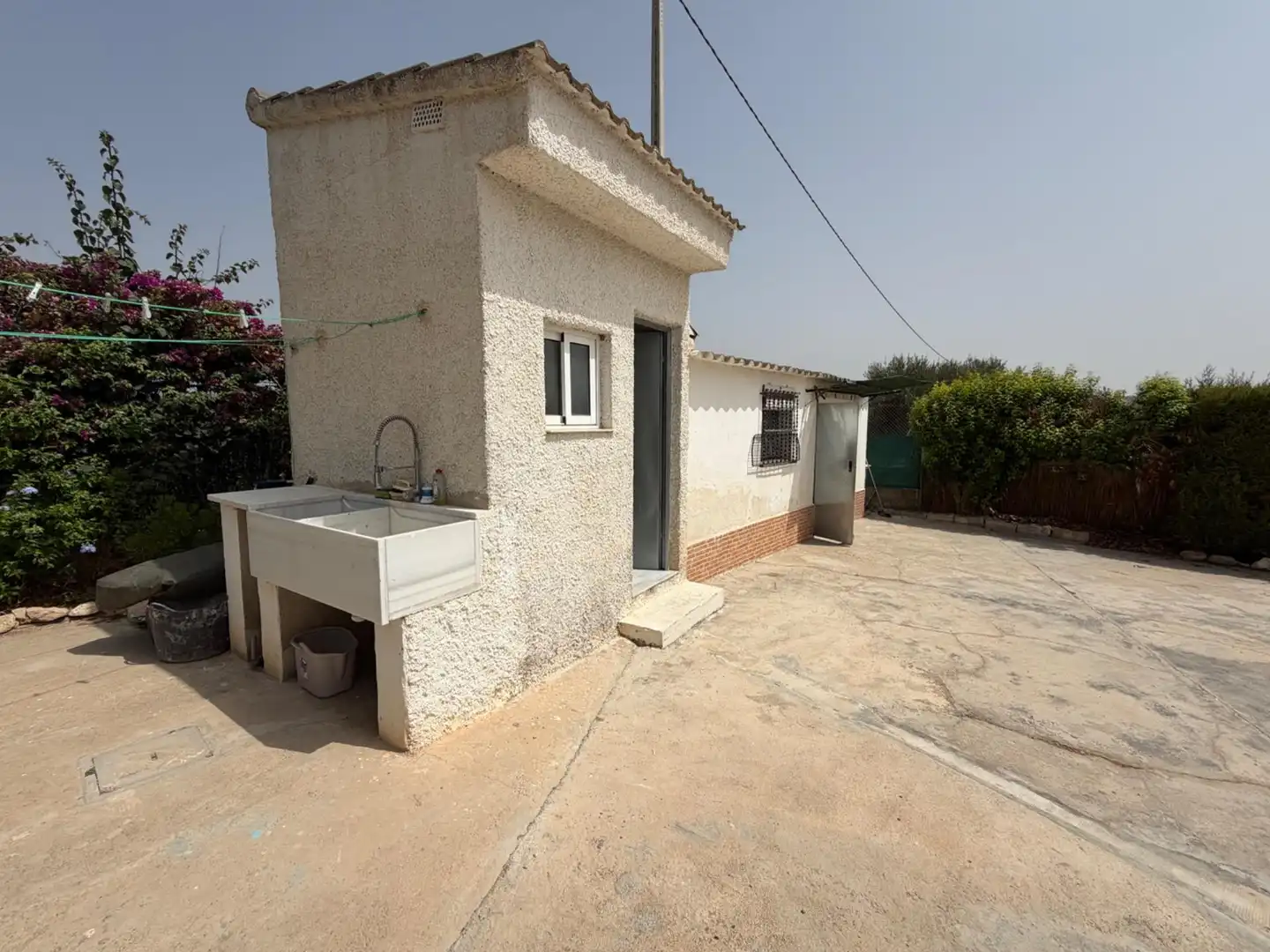 Vista exterior de Casa o xalet en venda en Pedralba amb Aire condicionat, Jardí privat i Terrassa