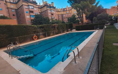 Schwimmbecken von Dachboden zum verkauf in Alcalá de Henares mit Klimaanlage und Terrasse