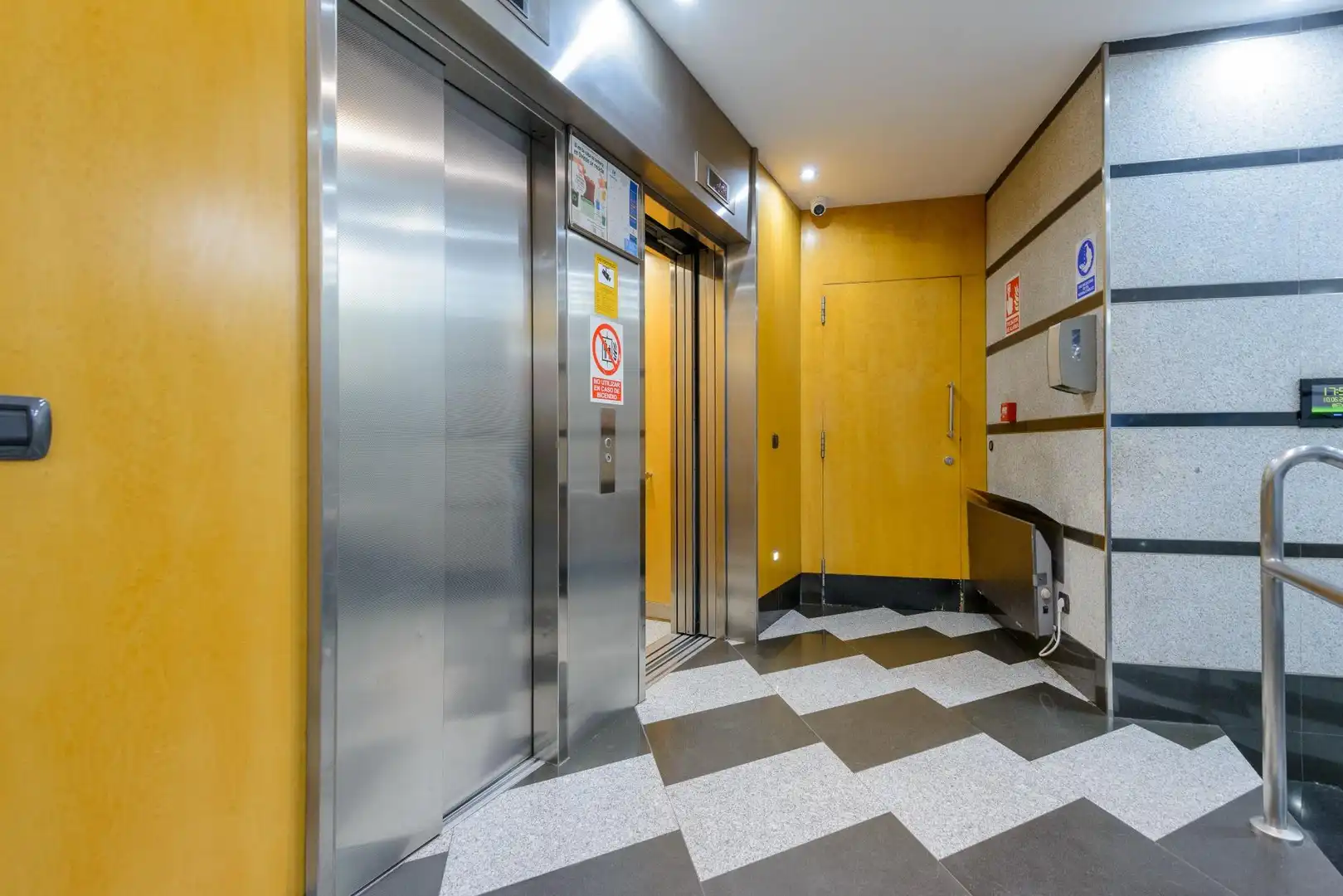 Flat for sale in Oviedo   with Heating and Jacuzzi