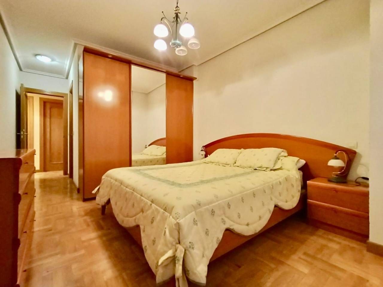 Bedroom of Flat for sale in Burgos Capital  with Heating, Parquet flooring and Terrace