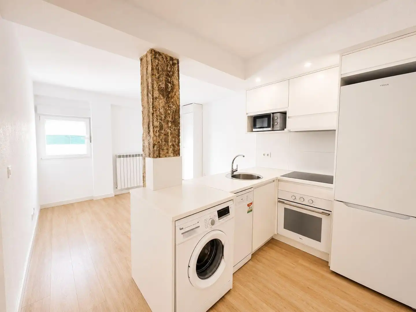 Cuina de Pis en venda en Zaragoza amb Calefacció, Parquet i Terrassa