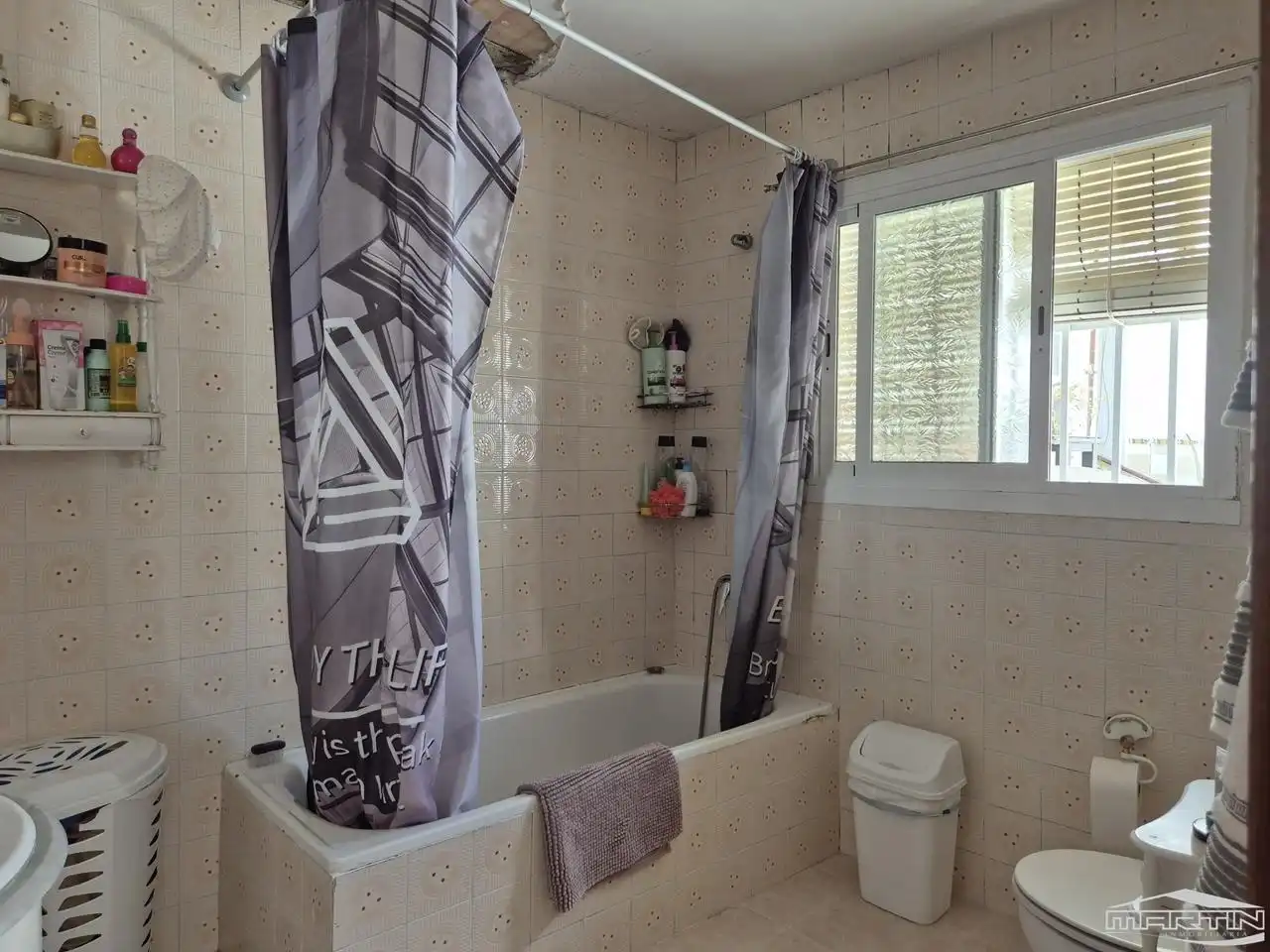 Baño de Piso en venta en Lucena con Terraza y Trastero