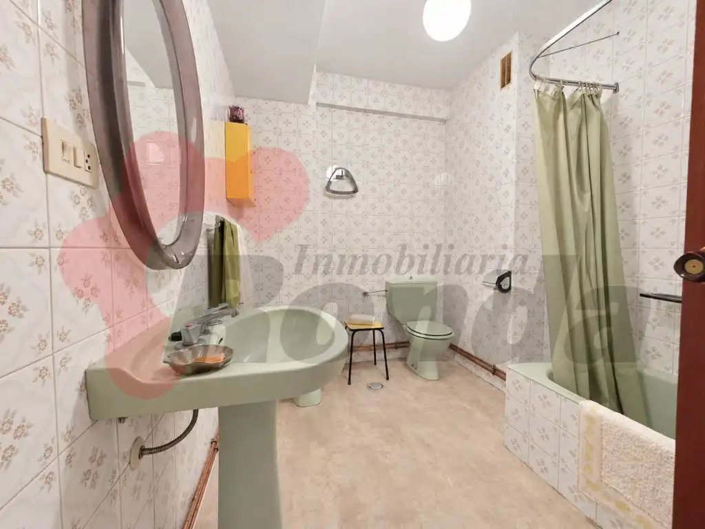 Baño de Piso en venta en San Roque - As Fontiñas
