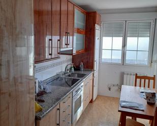 Cuina de Apartament de lloguer en Ponferrada amb Terrassa