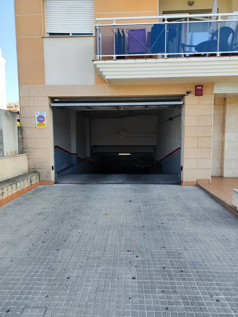 Garaje de alquiler en Passeig de Miramar, 146, Barri Marítim