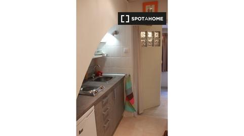 Photo 5 of Study to share in Sant Pere, Sta. Caterina i la Ribera,  Barcelona Capital