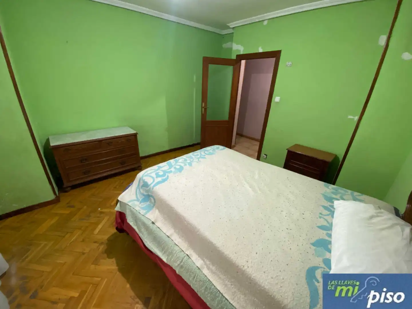 Bedroom of Flat for sale in Tordesillas  with Parquet flooring, Terrace and Furnished