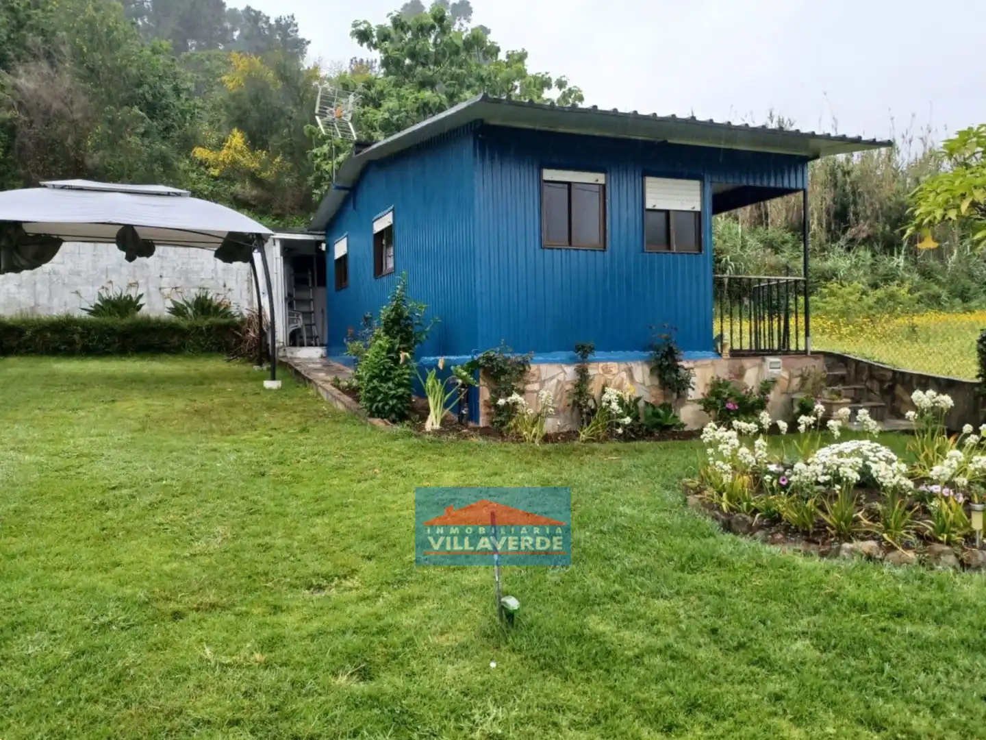 Vista exterior de Casa o xalet en venda en Cangas 