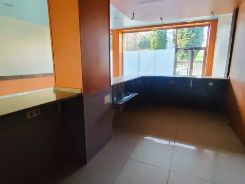 Cuina de Local de lloguer en Pravia