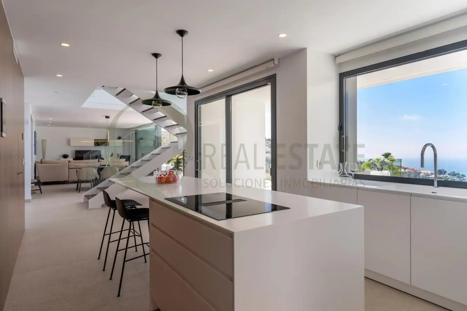 Cuina de Casa o xalet en venda en Alicante / Alacant amb Calefacció, Jardí privat i Terrassa