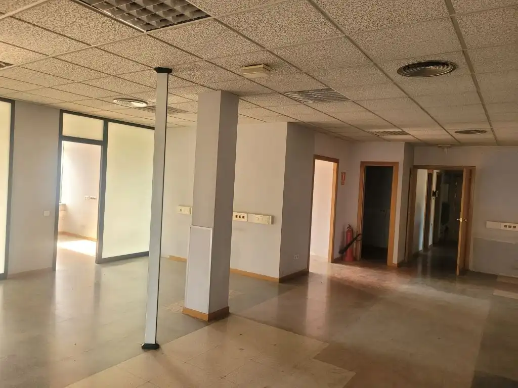 Büro zur Miete in Esplugues de Llobregat