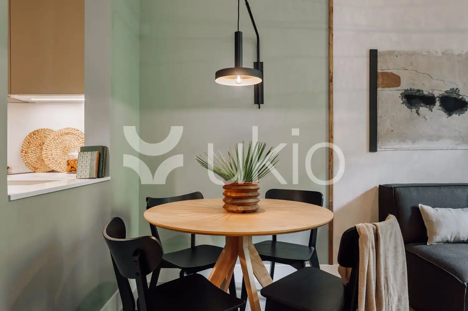 Apartment with terrace to rent in Carrer de València, imagen 3