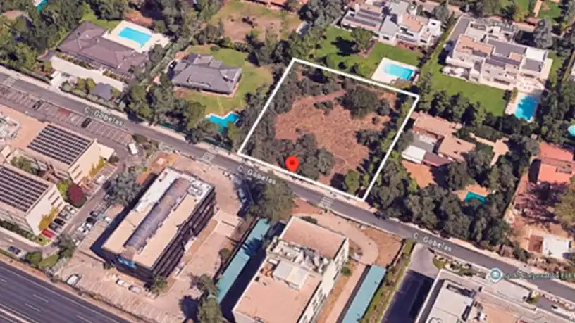 Residential for sale in calle Gobelas, Valdemarín