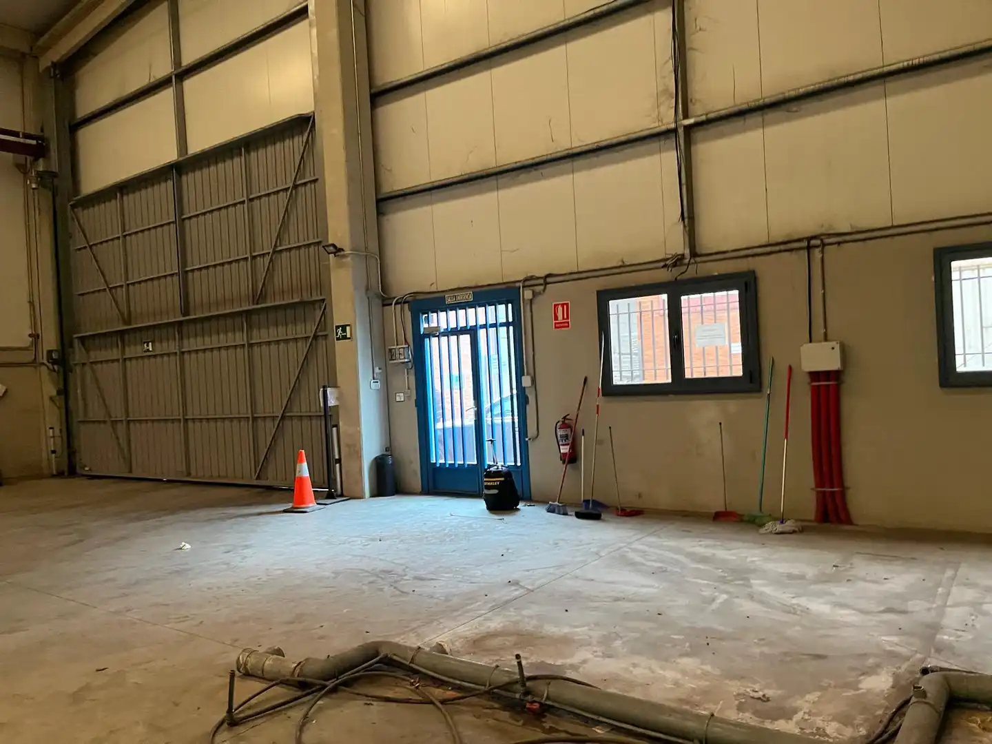 Industrial buildings for rent in Santander