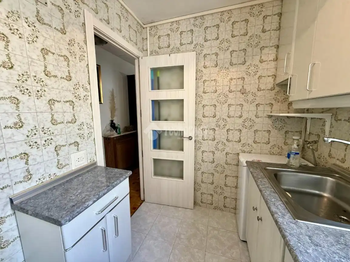 Cocina de Piso en venta en Madrid con Calefacción