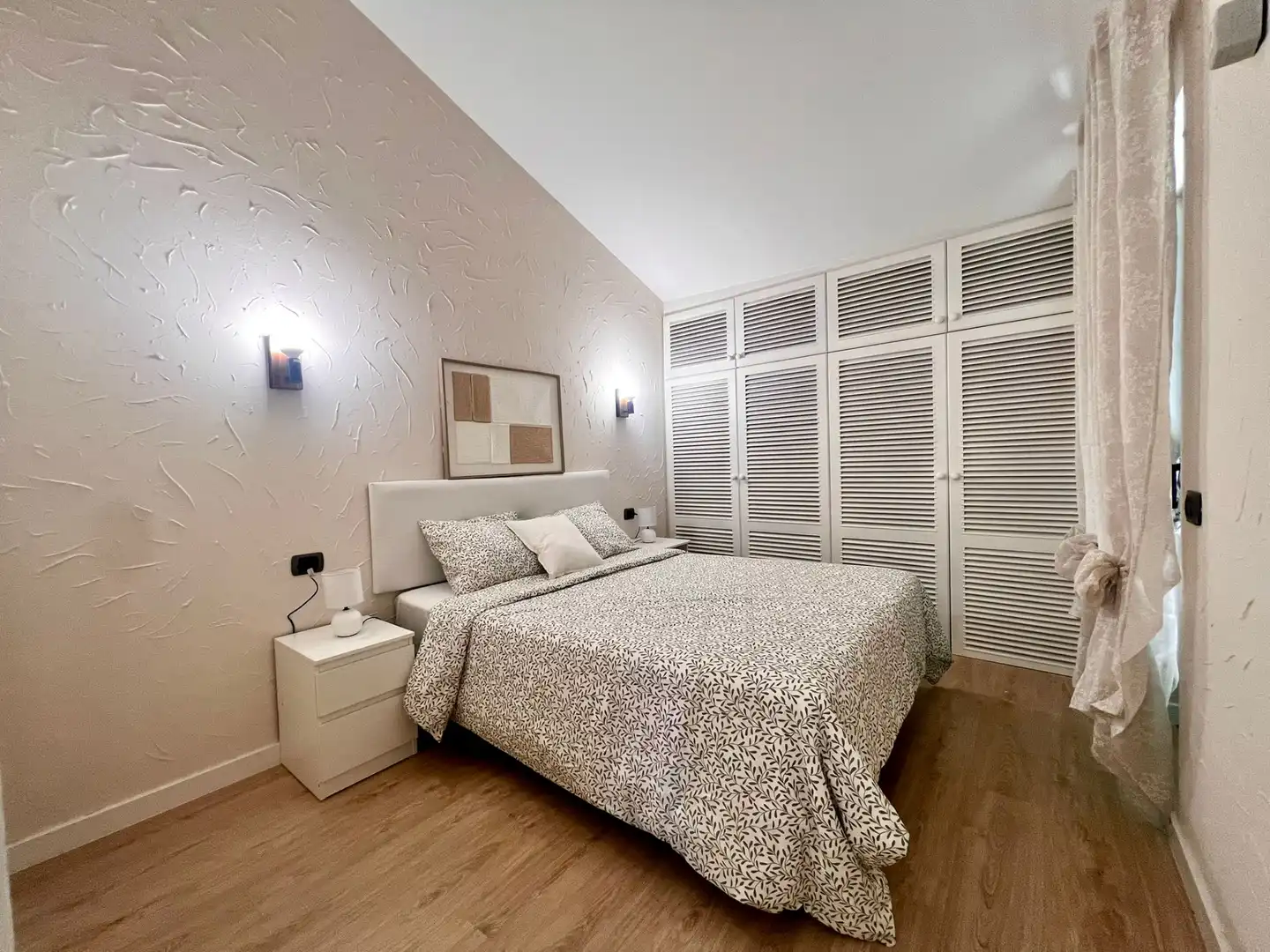 Detached homes for sale in Calle los Prismas, Arico