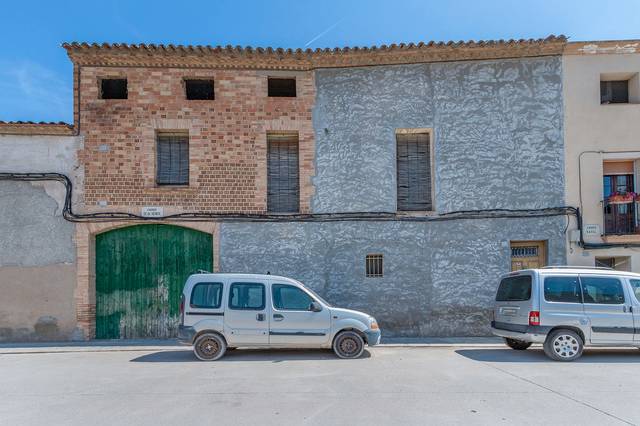 Casa-chalet en Venta en C/ Dotze de Gener en La Fuliola