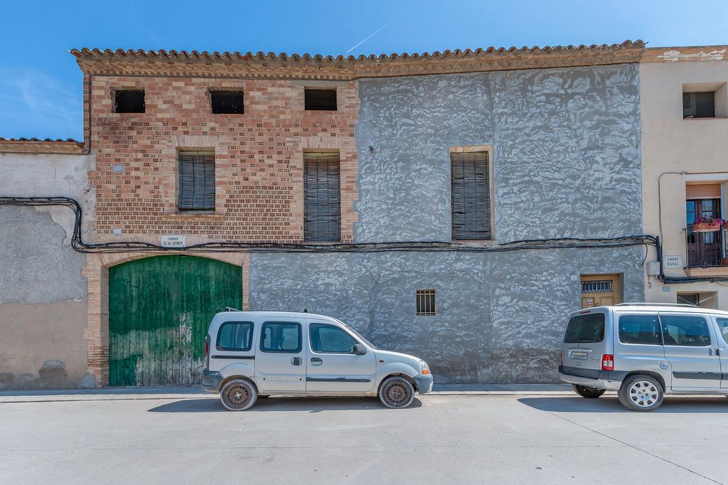 Exterior view of House or chalet for sale in La Fuliola