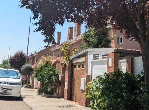 Vista exterior de Casa o xalet en venda en Rivas-Vaciamadrid