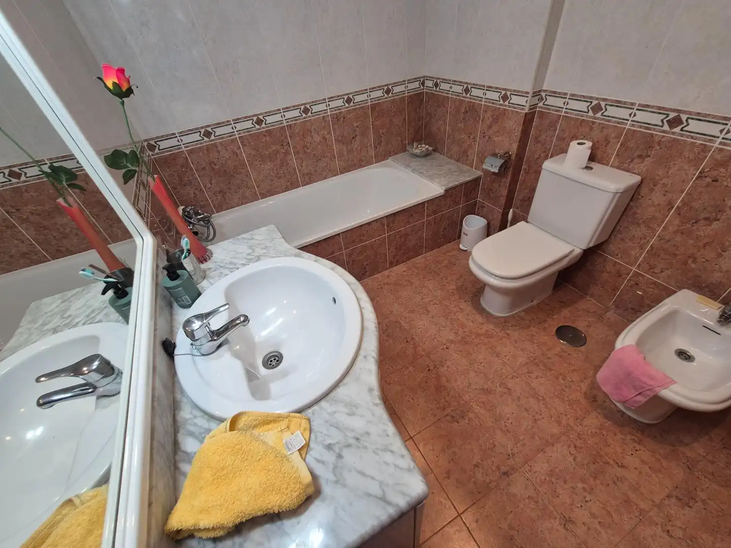 Baño de Piso en venta en Elda con Aire acondicionado, Calefacción y Amueblado