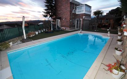 Piscina de Casa o xalet en venda en Uceda amb Aire condicionat, Calefacció i Jardí privat