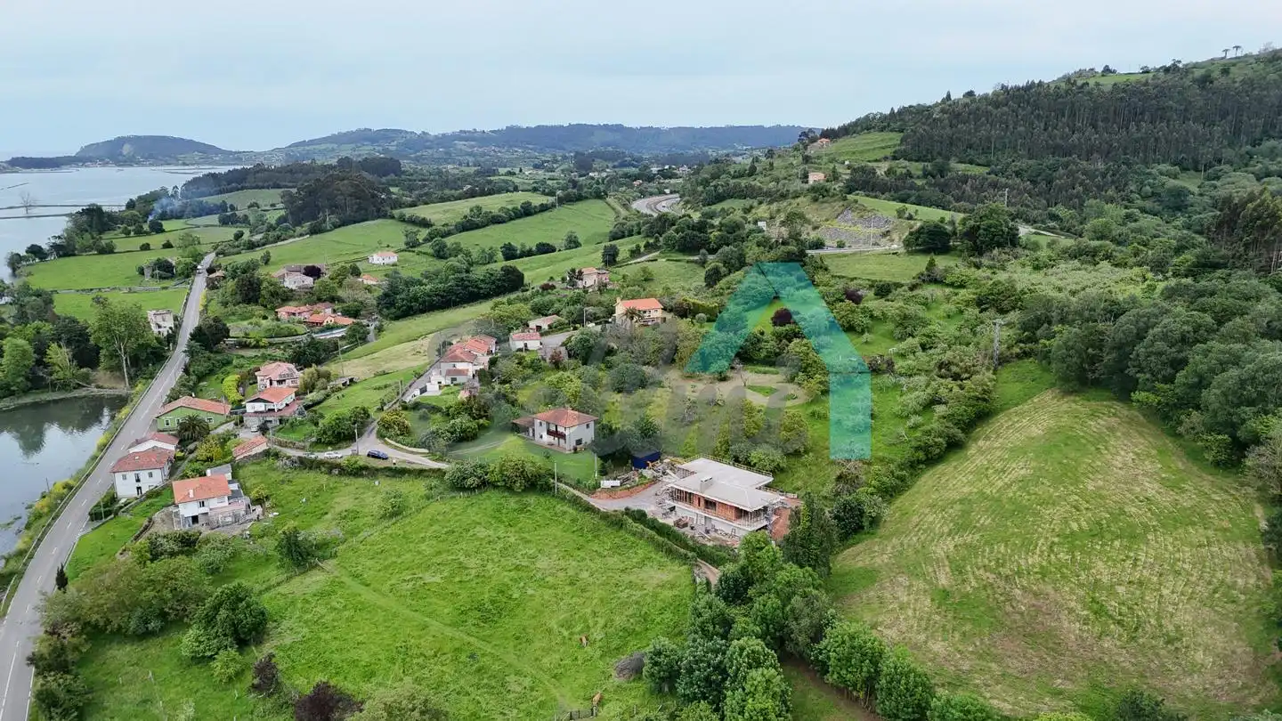 Casa o chalet en venta en Villaviciosa con Calefacción, Jardín privado y Parquet