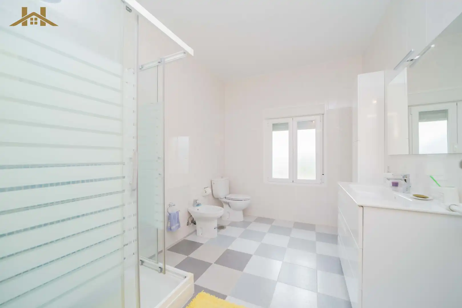 Baño de Casa o chalet en venta en Aldea del Fresno con Aire acondicionado, Calefacción y Jardín privado