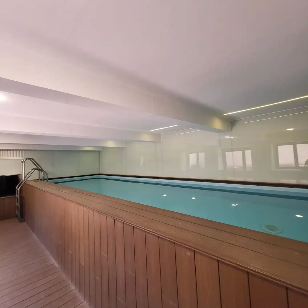 Piscina de Apartament de lloguer en Ávila amb Traster i Moblat
