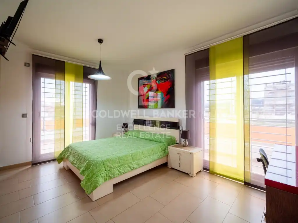 Exterior view of Houses for sale in Oliva  with Air Conditioner, Terrace and Swimming Pool