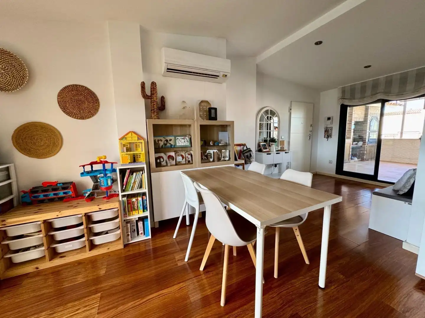 Comedor de Ático en venta en Murcia con Aire acondicionado, Terraza y Balcón
