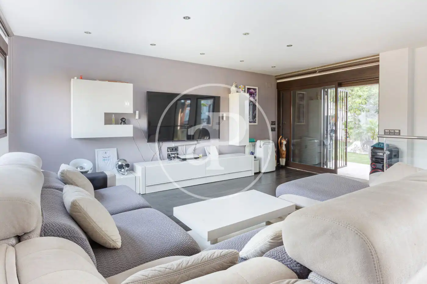 Living room of Houses for sale in Chiva  with Air Conditioner, Heating and Private garden