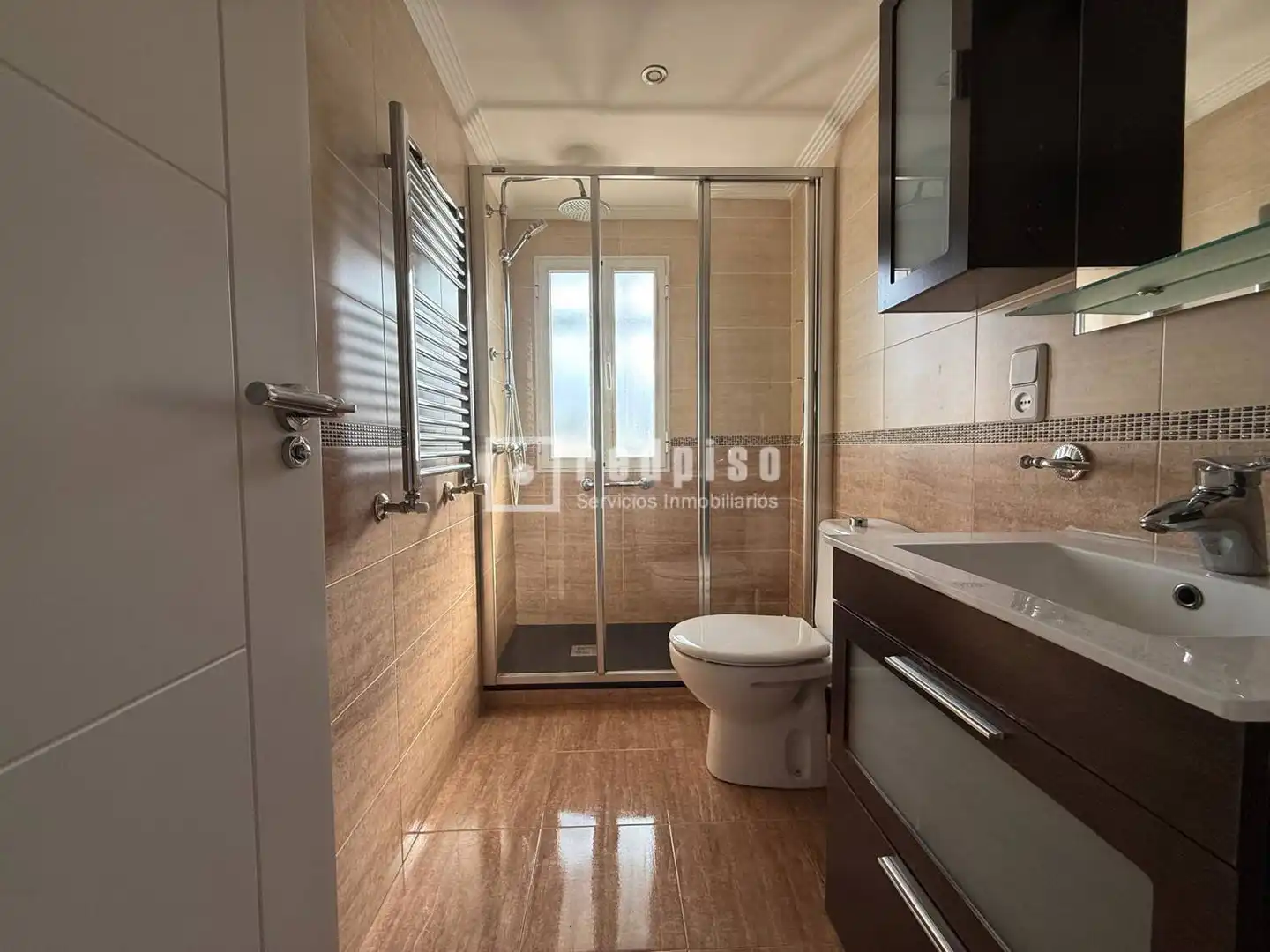 Baño de Piso en venta en Madrid con Aire acondicionado, Calefacción y Terraza