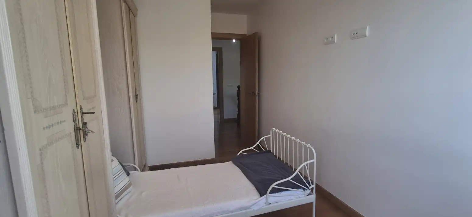 Habitación de Casa o chalet en venta en Santillana del Mar con Calefacción, Jardín privado y Parquet