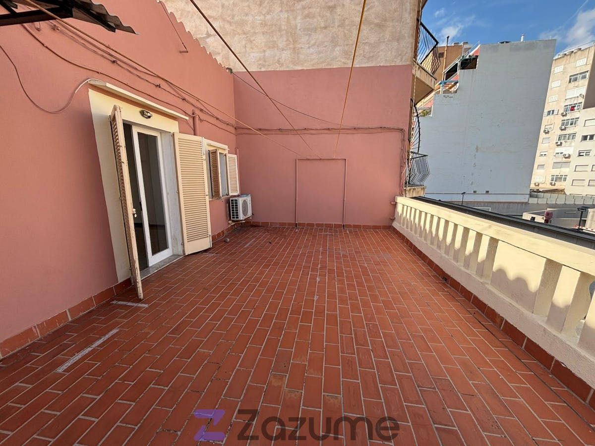 Terraza de Piso de alquiler en  Palma de Mallorca con Aire acondicionado, Horno y Lavadora