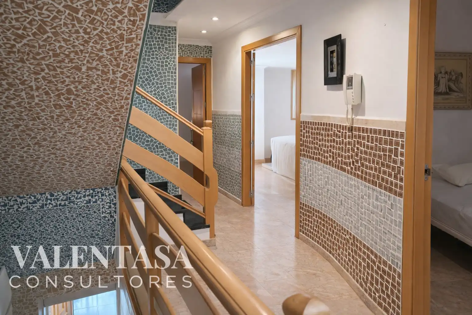 Casa adosada en venta en Siete Aguas con Calefacción, Terraza y Amueblado