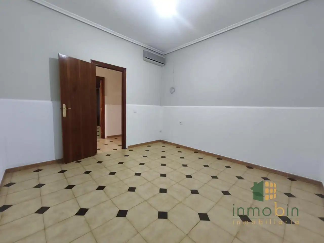 Planta baja en venta en Don Benito con Aire acondicionado, Terraza y Trastero