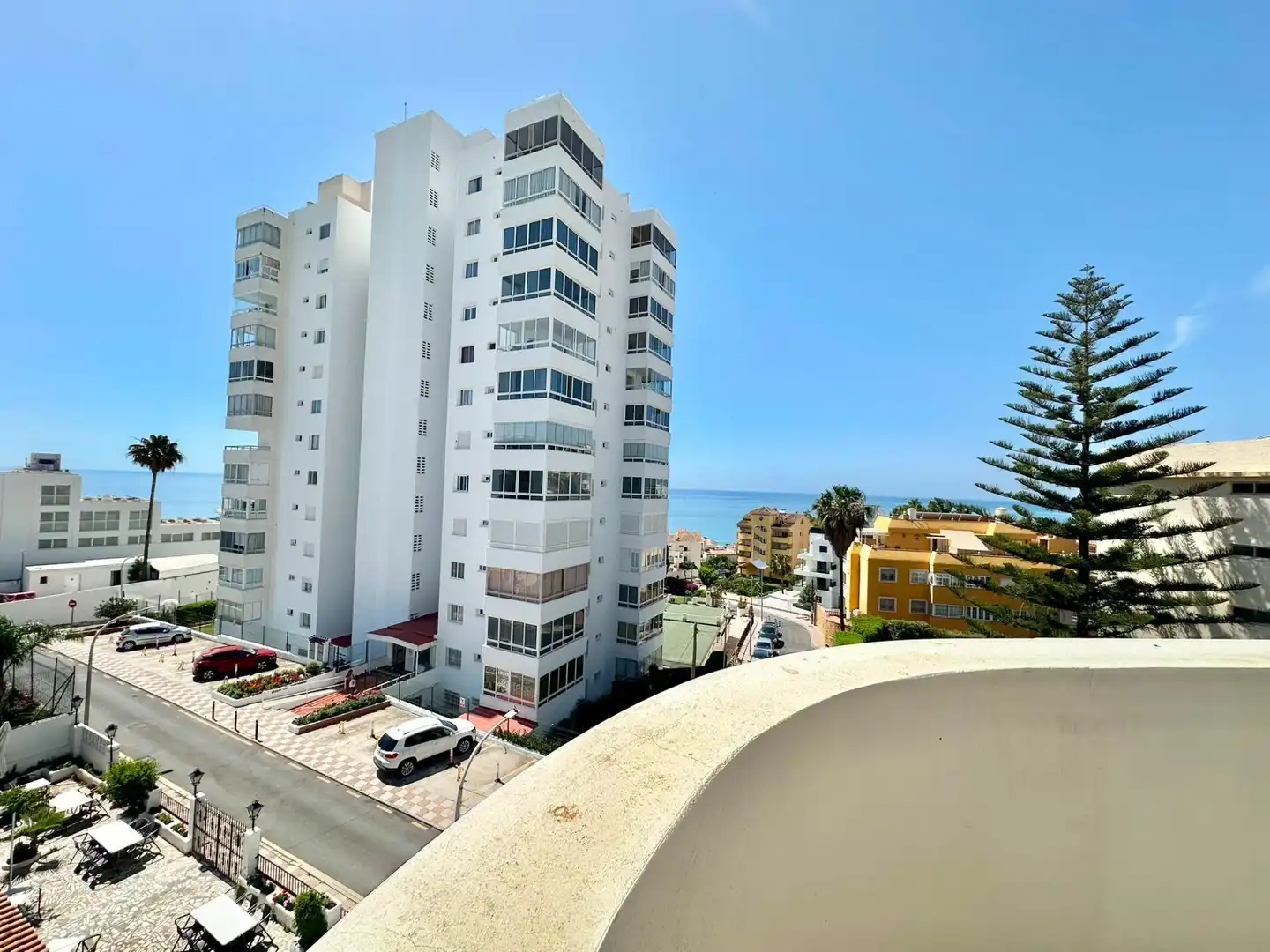 Vista exterior de Apartament en venda en Benalmádena amb Aire condicionat, Terrassa i Traster